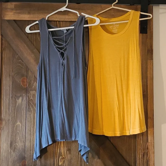 American Eagle Tank Tops. - Picture 2 of 6